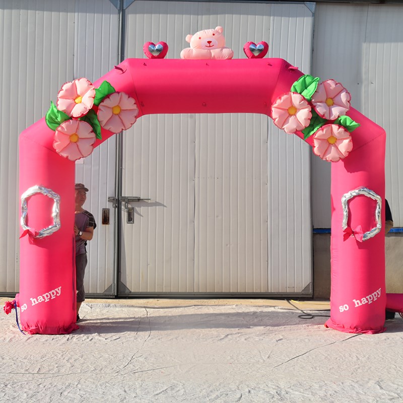 巴音郭楞粉色婚礼拱门